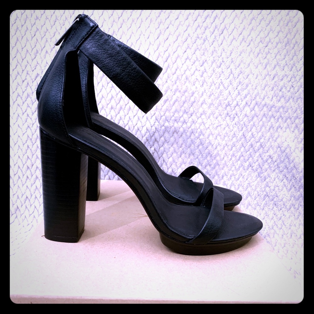NWT Joie black chunky ankle strap heel